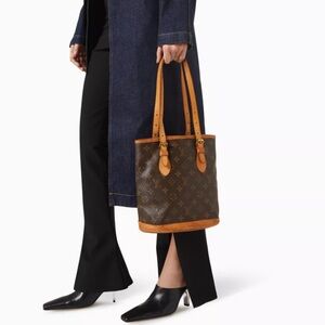Pre loved Louis Vuitton LV Monogram Petit Bucket